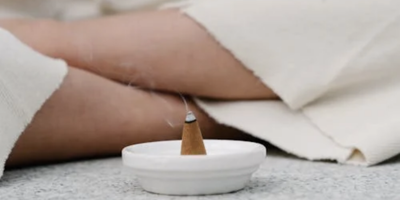 How to Ground Yourself: 3 Gentle Techniques to Calm Your Body and Mind